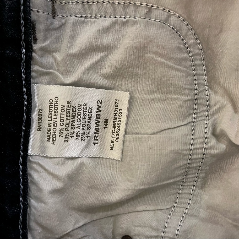 Jean Riders By Lee, Mid Rise Short - Picture 7 of 14